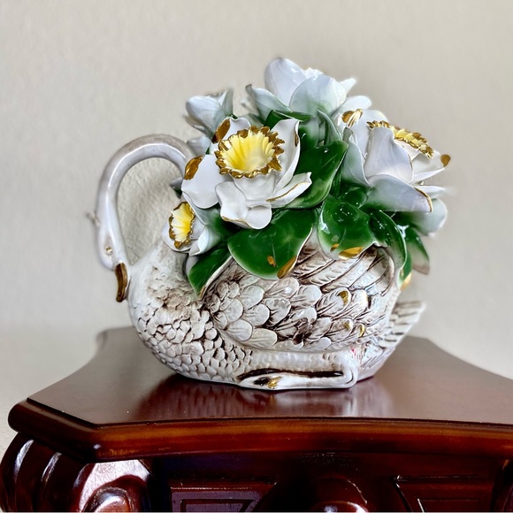 Large Vintage Italian Capodimonte Floral Swan Centerpiece Figurine Statue Decor - Picture 3 of 11